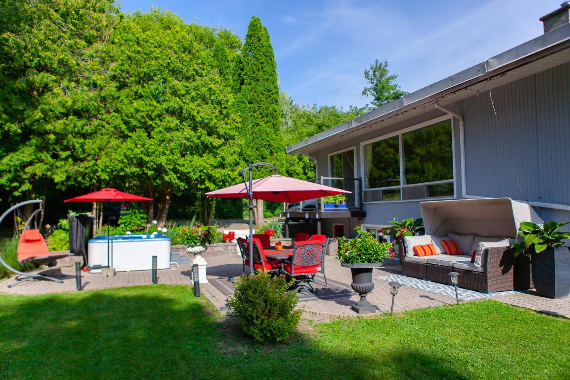 Dundas Nature Oasis Bar Room מראה חיצוני תמונה