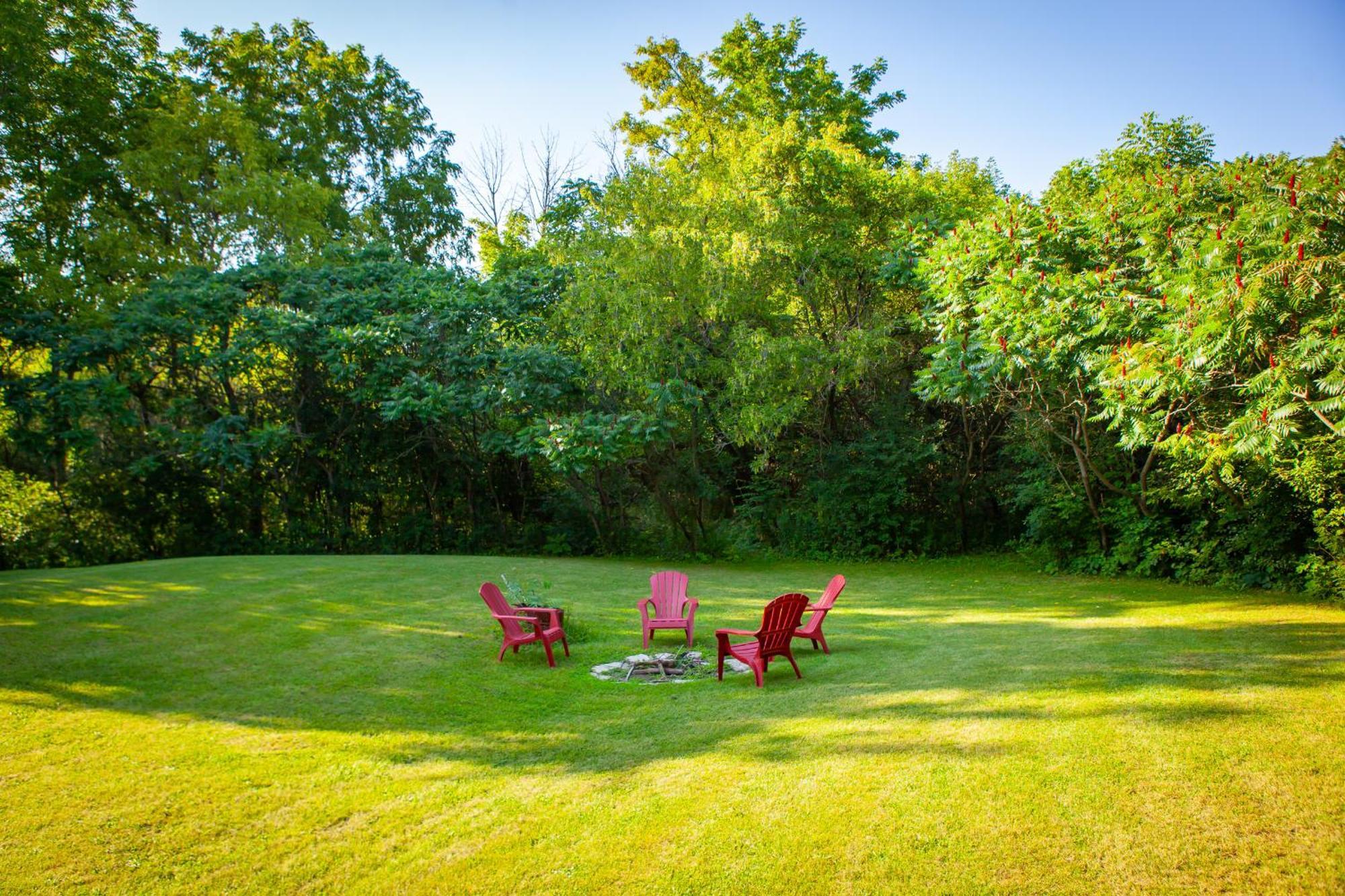 Dundas Nature Oasis Bar Room מראה חיצוני תמונה